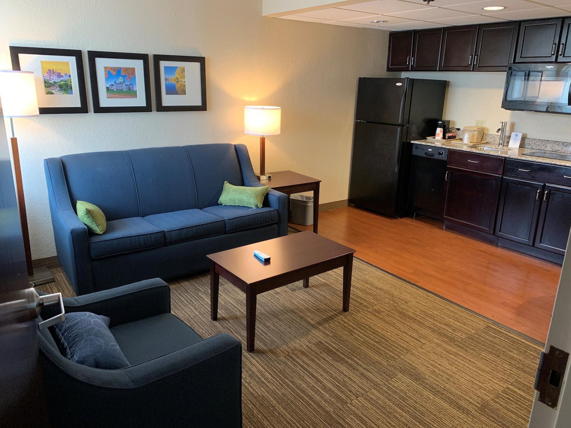 Comfort Inn & Suites East Hartford - Hartford Экстерьер фото