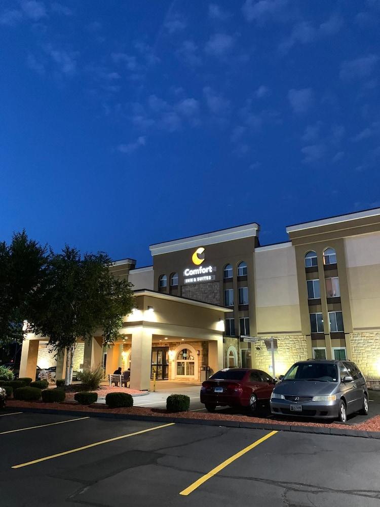 Comfort Inn & Suites East Hartford - Hartford Экстерьер фото