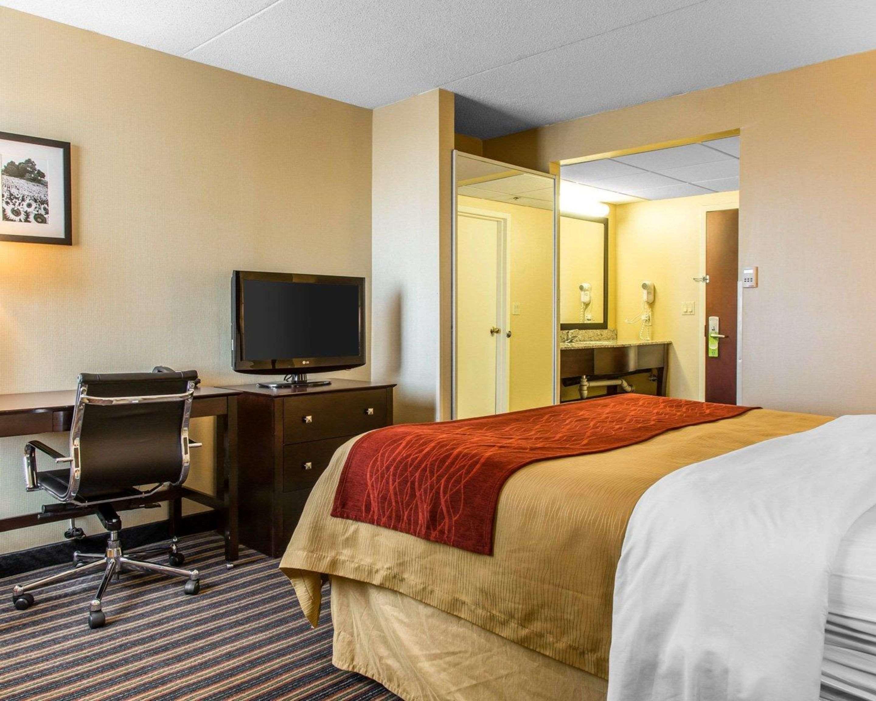 Comfort Inn & Suites East Hartford - Hartford Экстерьер фото