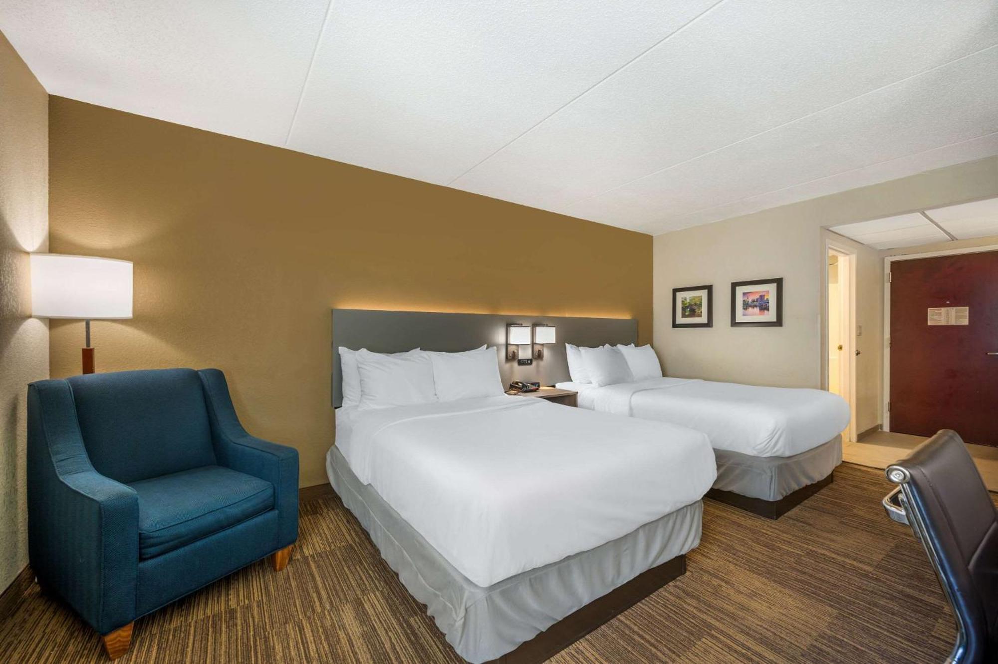 Comfort Inn & Suites East Hartford - Hartford Экстерьер фото