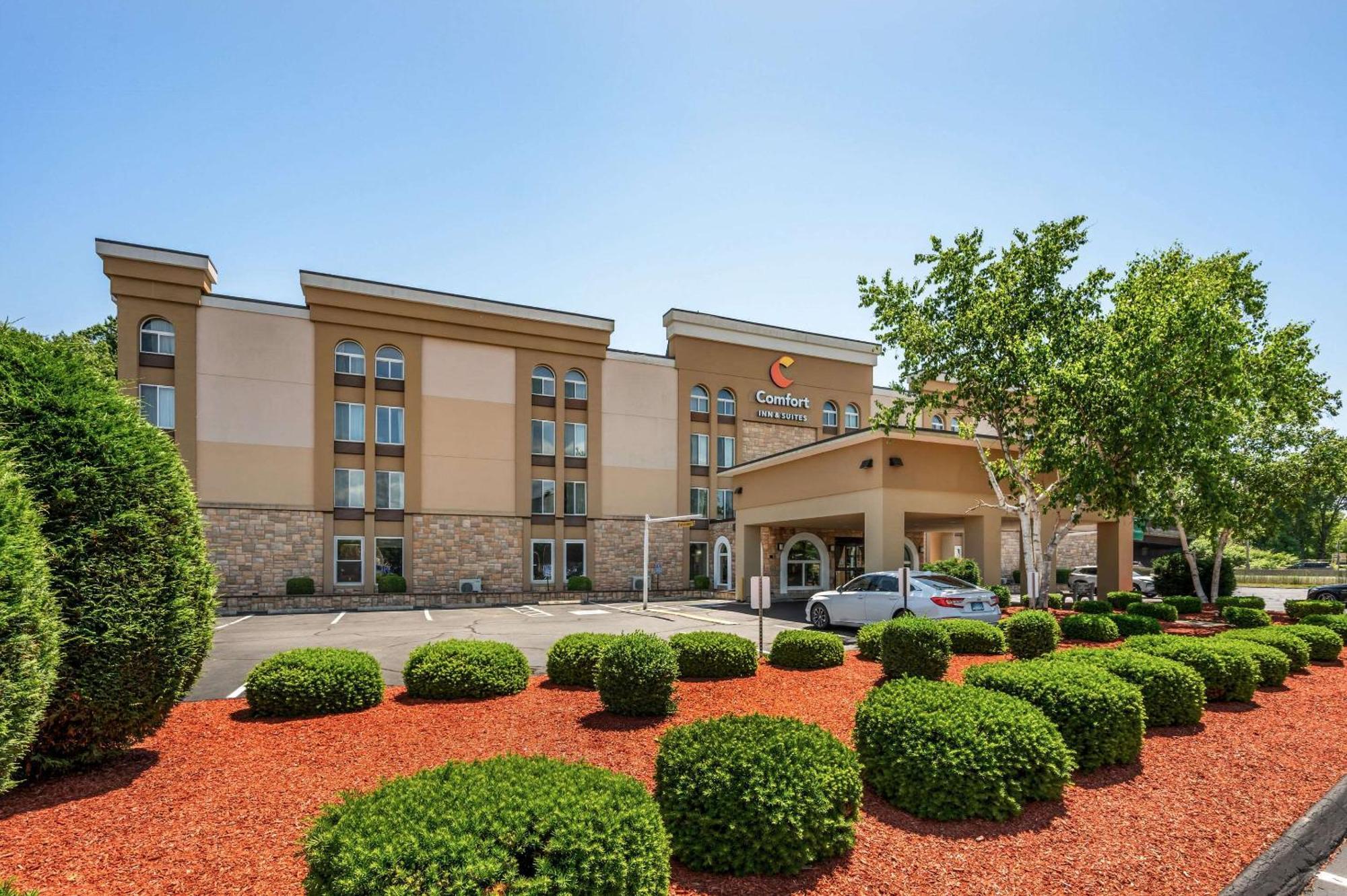 Comfort Inn & Suites East Hartford - Hartford Экстерьер фото