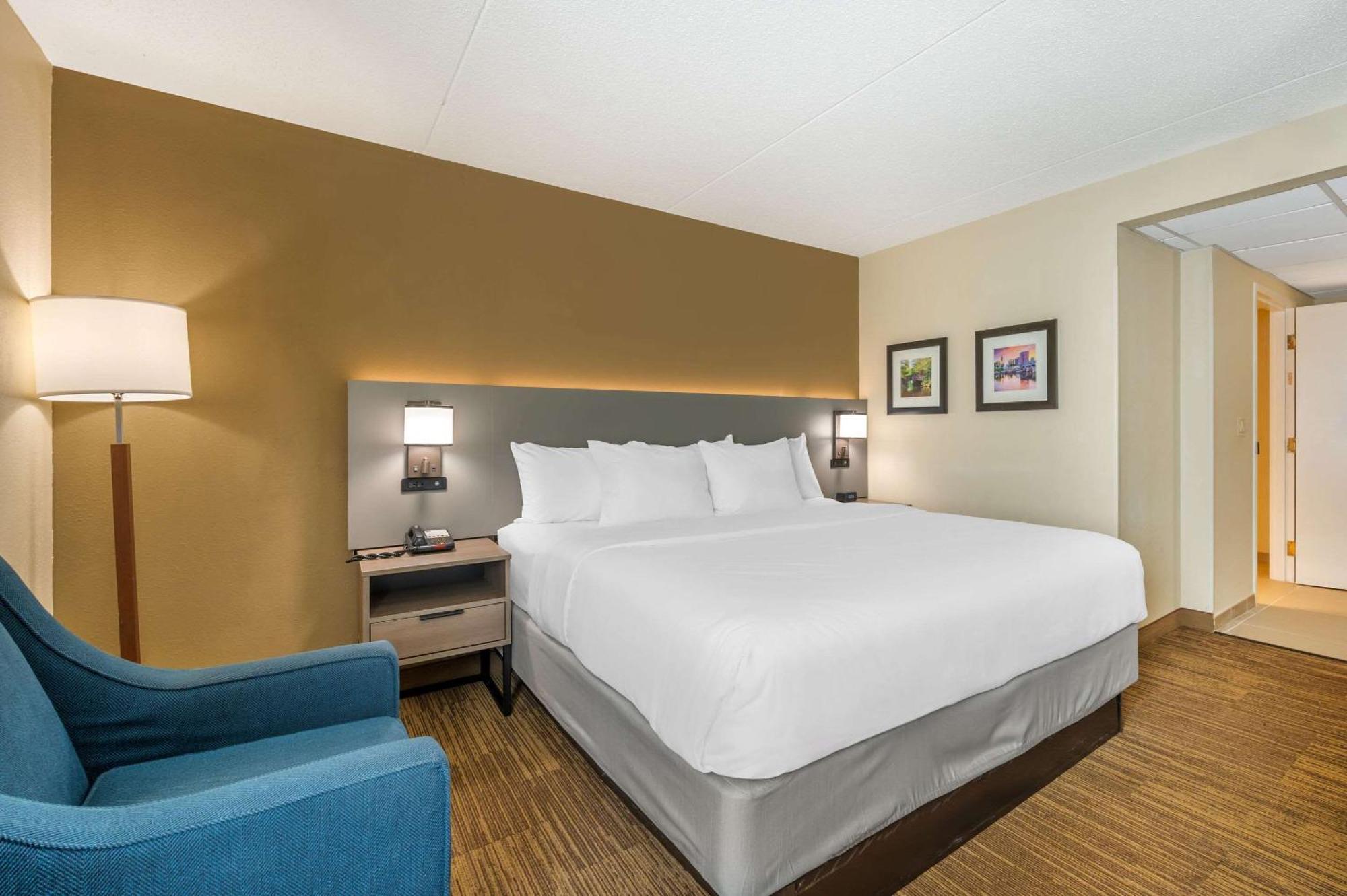 Comfort Inn & Suites East Hartford - Hartford Экстерьер фото