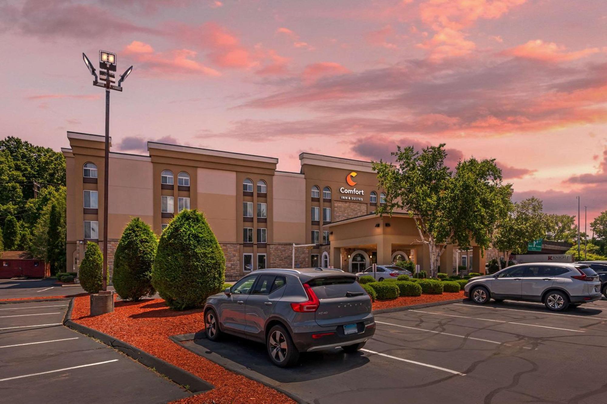 Comfort Inn & Suites East Hartford - Hartford Экстерьер фото