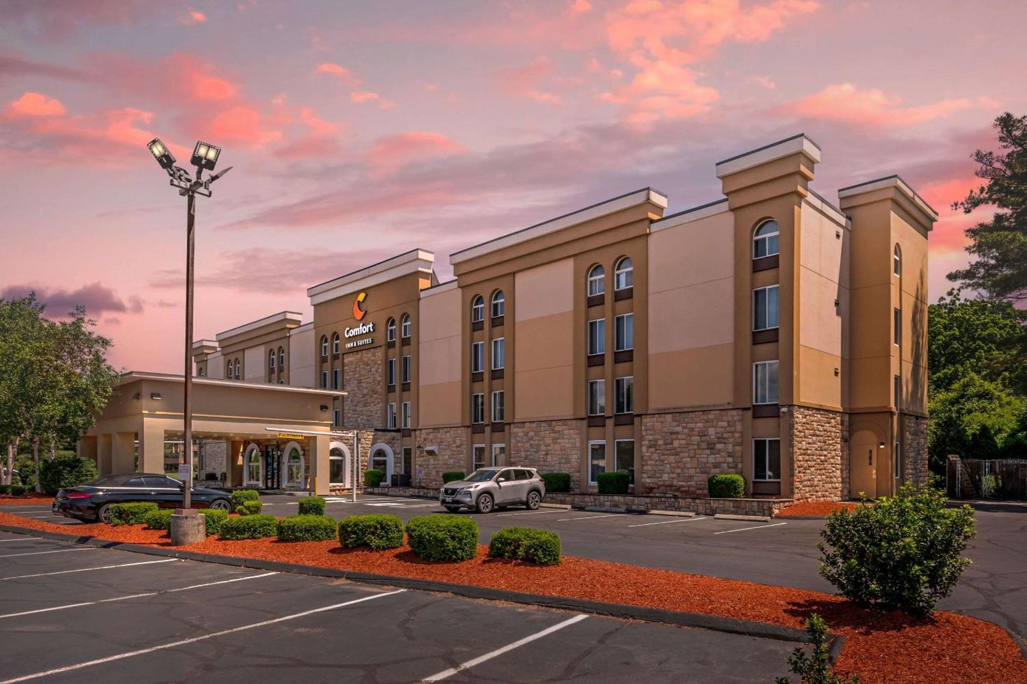 Comfort Inn & Suites East Hartford - Hartford Экстерьер фото